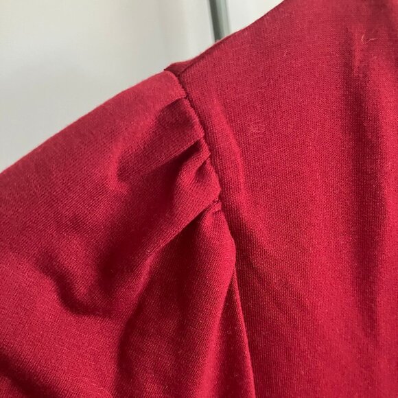 Burgundy v-neck sweatshirt with short sleeves and shoulder detail - Picture 4 of 10